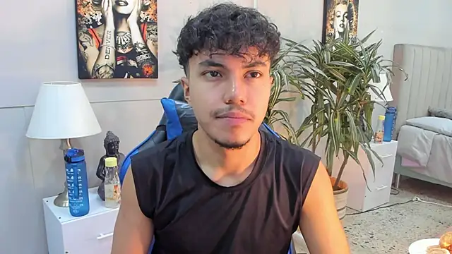 kai_storn Pertunjukan Webcam