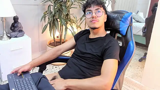 Webkamerová show kai_storn