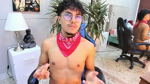 kai_storn Pertunjukan Webcam