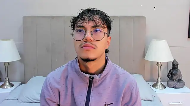 kai_storn Pertunjukan Webcam