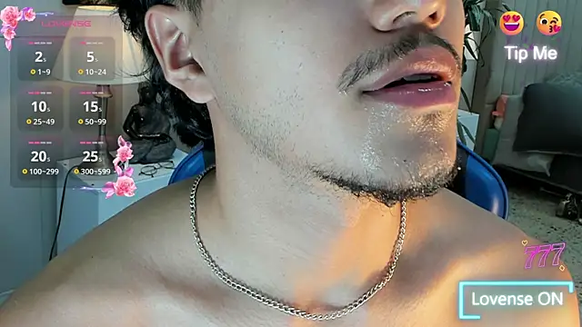 Show modela kai_storn na web-kameri