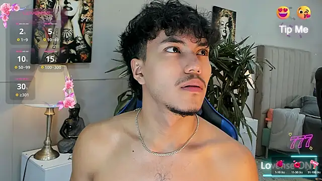 Show modela kai_storn na web-kameri