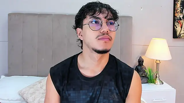 kai_storn Pertunjukan Webcam