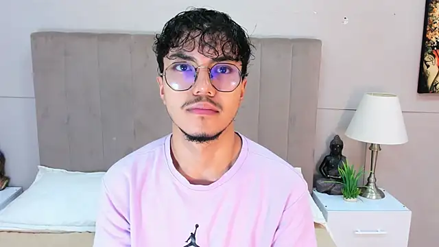 kai_storn's Webcam Show