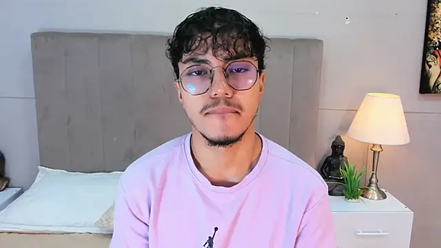 kai_storn Pertunjukan Webcam