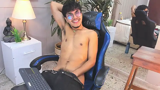 kai_storn 网络视讯表演