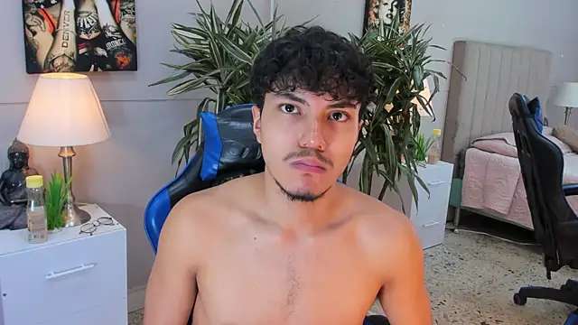 kai_storn's Webcam Show