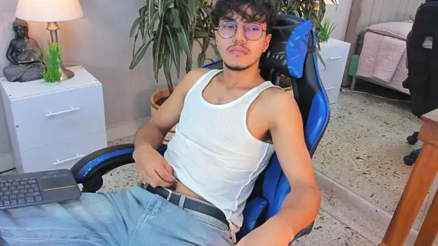 Webkamerová show kai_storn