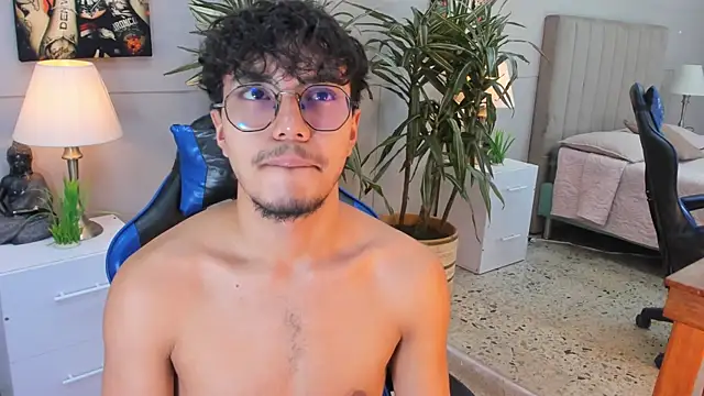 kai_storn's Webcam Show