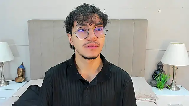 kai_storn Pertunjukan Webcam
