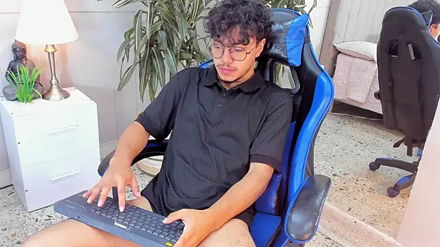 kai_storn Webcam Show