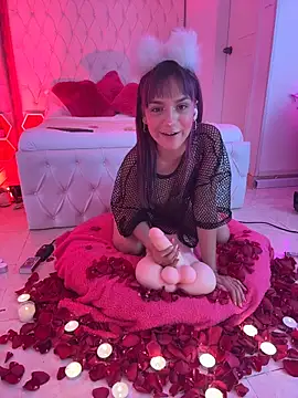 Kitty_madness Adlı Modelin Web Kamerası Şovu