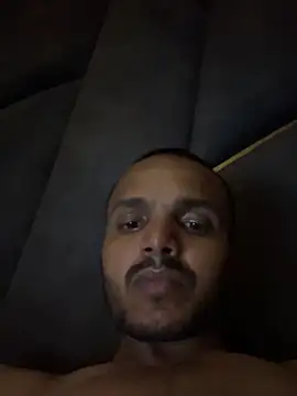 Rocky_mental Pertunjukan Webcam