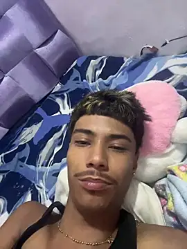 Adan21_cm webkamerás műsora