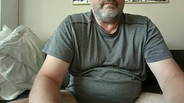 doudou310 Show in webcam