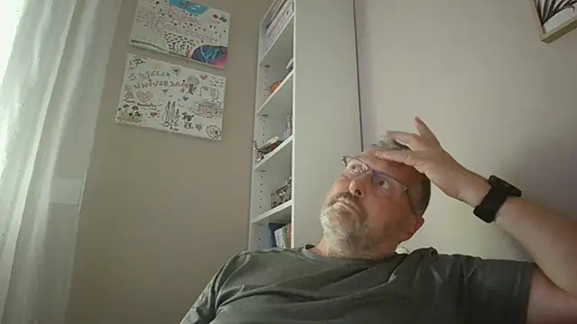 doudou310 Шоу с уебкамера