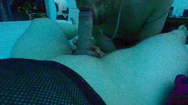 buster_hymen69's Webcam Show