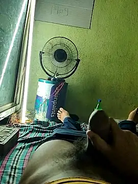 crazyxy12's Webcam Show