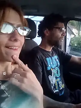 casal_atrevido Show in webcam