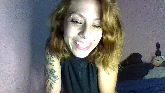 casal_atrevido – Naživo XXX chat