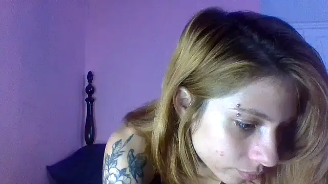 Show de Garota_atrevida na webcam