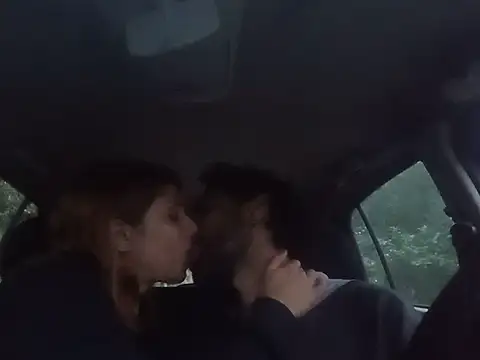 הופעת וובקאם של Garota_atrevida