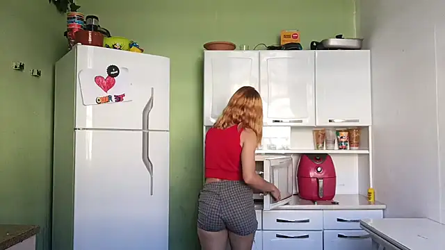 Garota_atrevida élő XXX-chatje