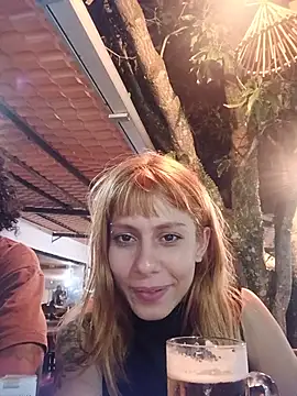 Garota_atrevida's Webcam Show