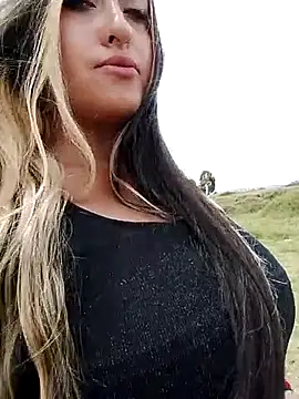Show modela Keyla-30Queen na web-kameri