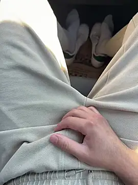 Kissbiceps' Webcam Show