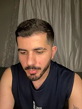 Kissbiceps Adlı Modelin Web Kamerası Şovu