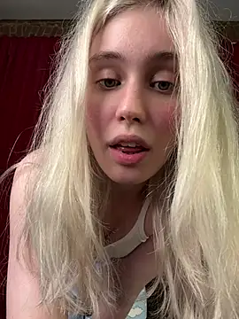 צ'אט XXX בשידור חי של LovelyMiu