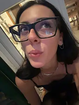Show de webcam de alibi_room
