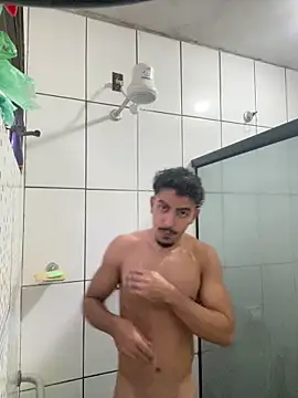 Show modela menoquarenta na web-kameri