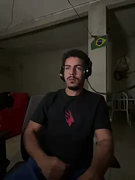 Show modela menoquarenta na web-kameri