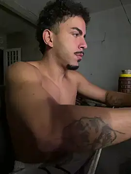 Webkamerová show menoquarenta