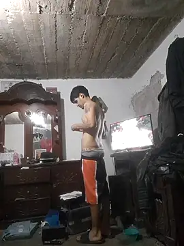Show modela Aguilarcruzkevin31 na web-kameri