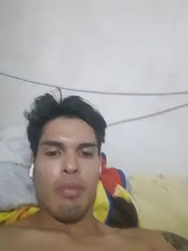 Show modela Aguilarcruzkevin31 na web-kameri