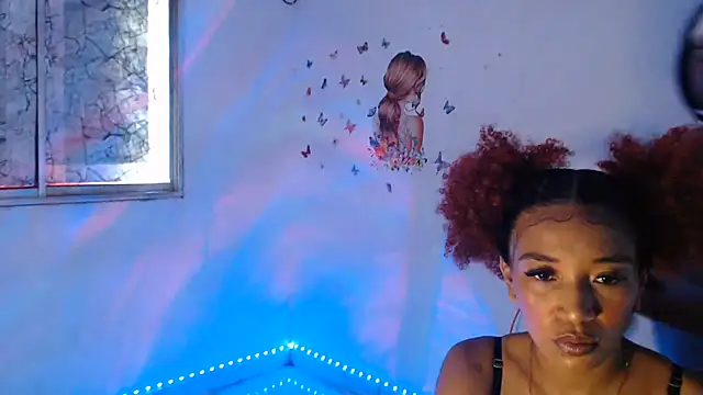 mamacitasxxx 网络视讯表演