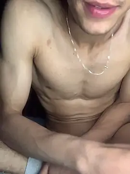 Pokazy przed kamerką – Plxyboi69