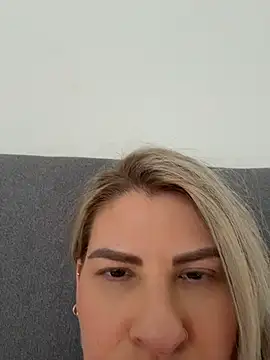 Ryosfantasy XXX чат на живо