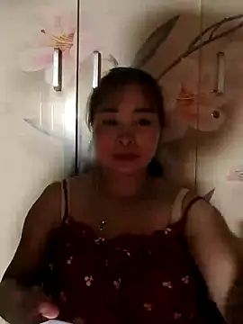 LoveShae_XYX élő XXX-chatje