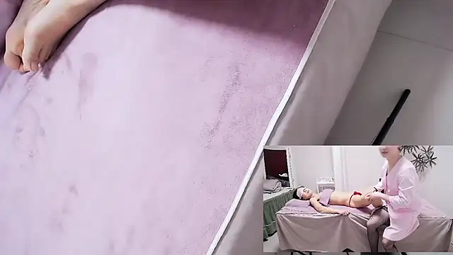 anne2026 Show in webcam