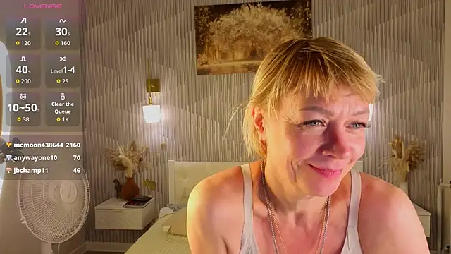 Ann_Annise's Webcam Show