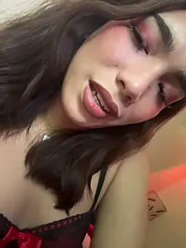 SideChick_Bunny Webcam show