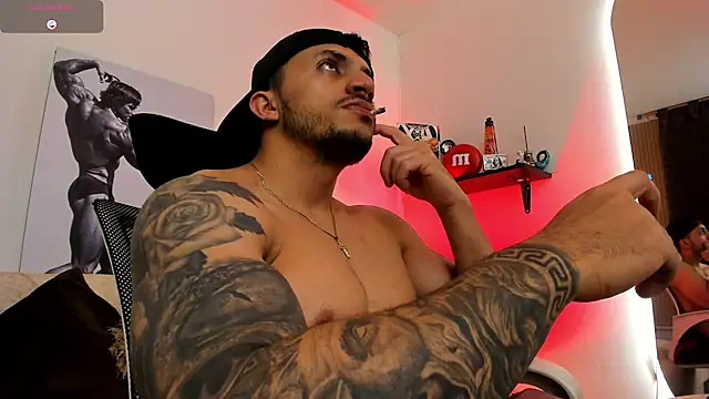 LiamReigns_ webcam show