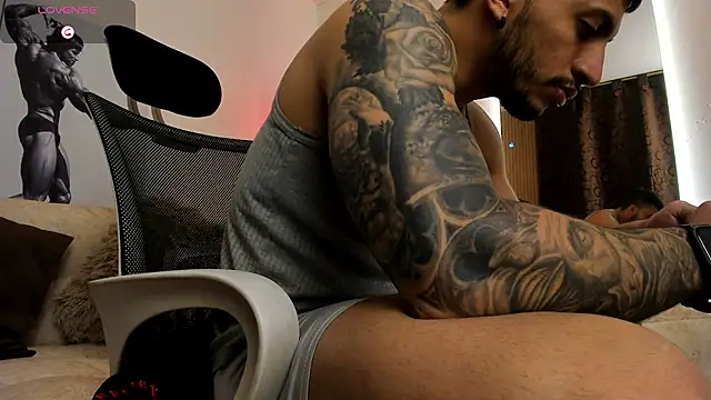 LiamReigns_ Pertunjukan Webcam