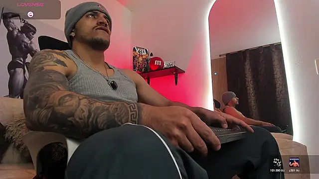 LiamReigns_ Webcam show