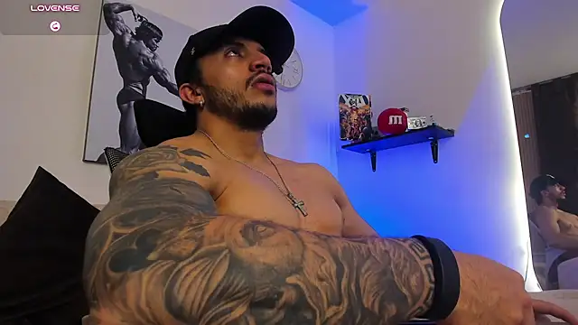 โชว์เว็บแคมของ LiamReigns_