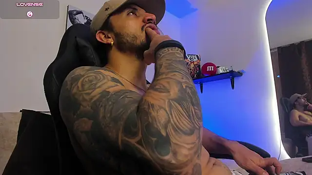 โชว์เว็บแคมของ LiamReigns_